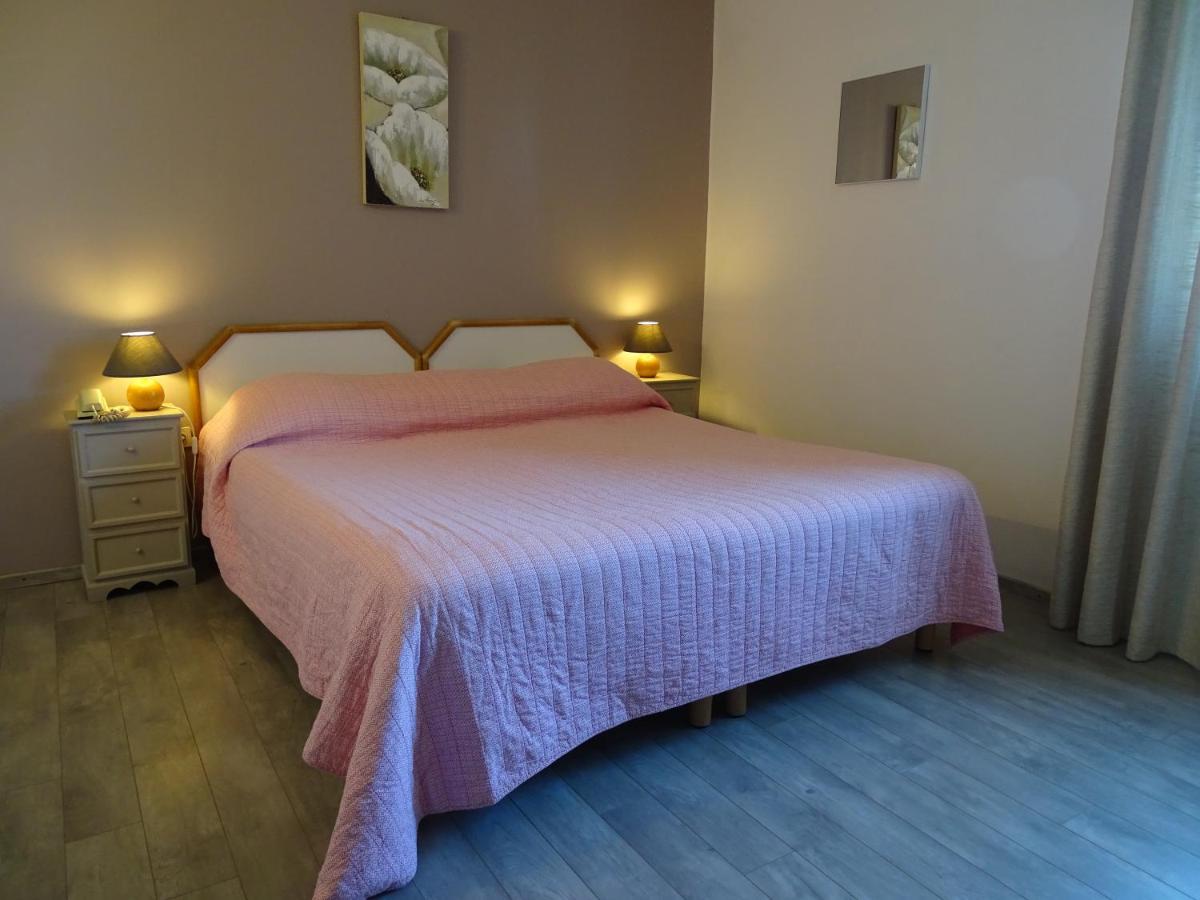 Hotel Mas De L'Espaire Les Vans Kültér fotó