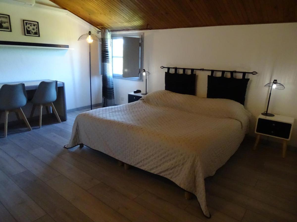 Hotel Mas De L'Espaire Les Vans Kültér fotó